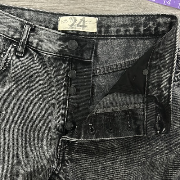 NWT Free People Maggie Mid Rise Destroyed Jeans Size 24 Bottlerocket - Picture 9 of 16